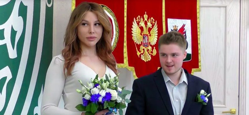 Two Transsexuals Married in Russia